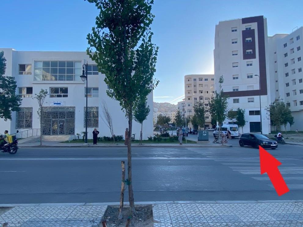 טנג'יר Appart Neuf Lumineux Climatise 1Ere Etage מראה חיצוני תמונה